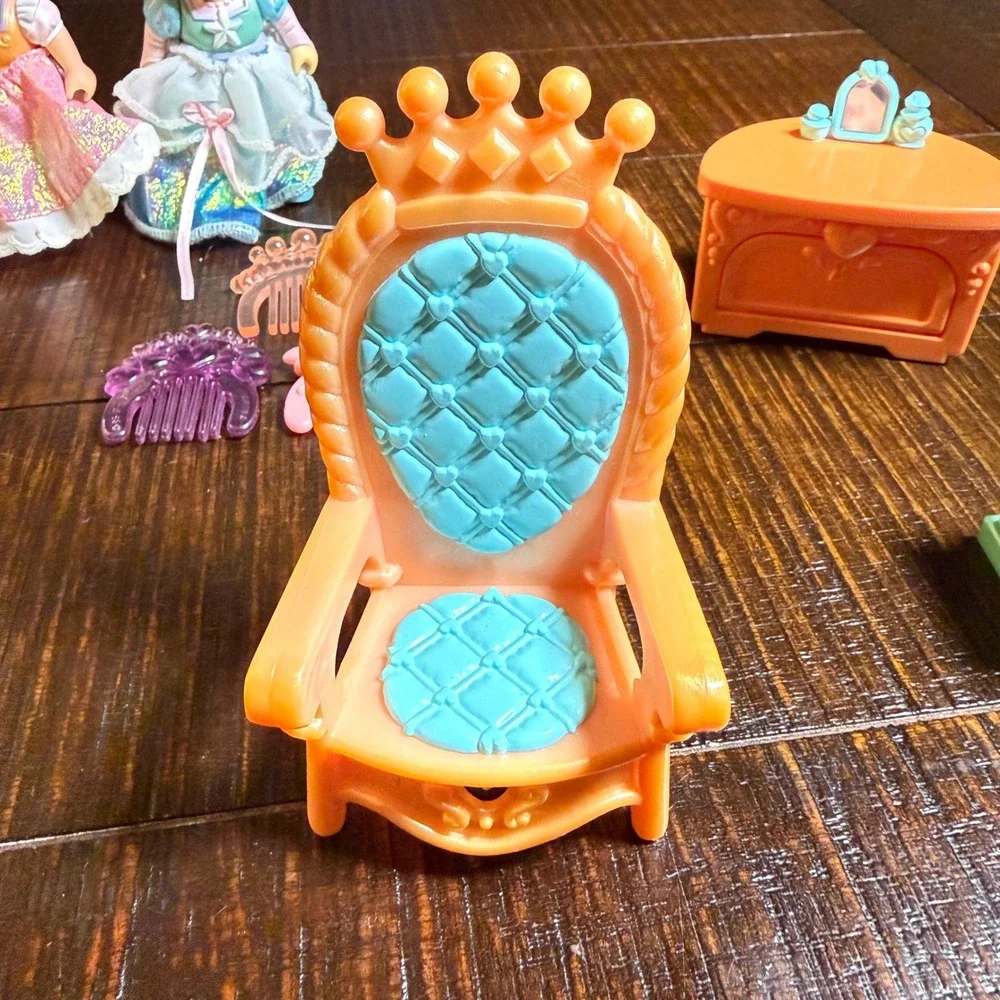 1995 Fisher-Price Loving Family Once Upon A Dream Dollhouse Accessory Figure Lot